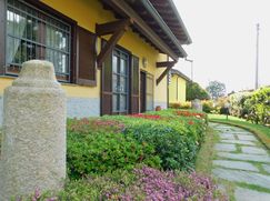 Casa Bi/Trifamiliare in Residenziale