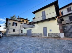 Casa Bi/Trifamiliare in Residenziale