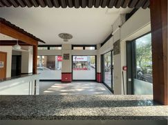 Negozio/Locale commerciale in Commerciale
