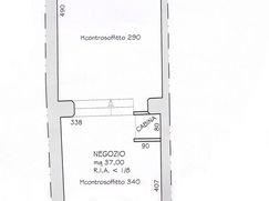 Negozio/Locale commerciale in Commerciale