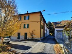 Casa Bi/Trifamiliare in Residenziale