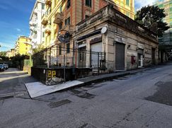 Negozio/Locale commerciale in Commerciale