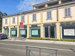Negozio/Locale commerciale in Commerciale
