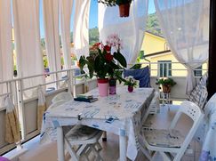 Casa Bi/Trifamiliare in Residenziale