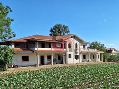 Casa Bi/Trifamiliare in Residenziale