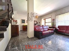 Casa Bi/Trifamiliare in Residenziale
