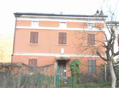 Casa Bi/Trifamiliare in Residenziale