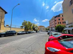 Negozio/Locale commerciale in Commerciale