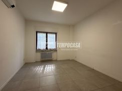 Ufficio in Commerciale