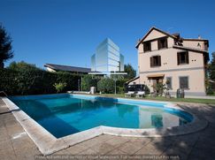 Villa in Residenziale