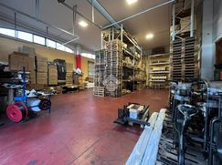 Capannone in Commerciale