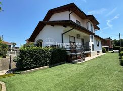 Villa in Residenziale