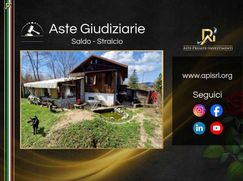 Casa Bi/Trifamiliare in Residenziale