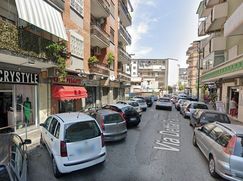 Negozio/Locale commerciale in Commerciale