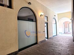 Negozio/Locale commerciale in Commerciale