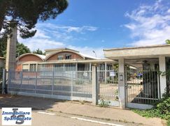 Capannone in Commerciale