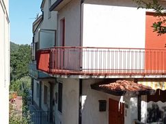 Casa Bi/Trifamiliare in Residenziale