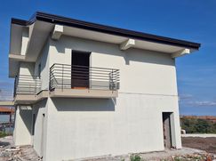 Casa Bi/Trifamiliare in Residenziale