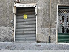Negozio/Locale commerciale in Commerciale