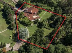 Casa Bi/Trifamiliare in Residenziale