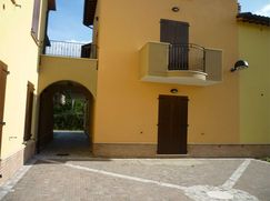Casa Bi/Trifamiliare in Residenziale