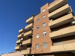 Negozio/Locale commerciale in Commerciale