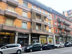 Negozio/Locale commerciale in Commerciale