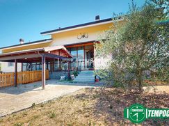 Casa Bi/Trifamiliare in Residenziale
