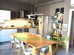 Casa Bi/Trifamiliare in Residenziale