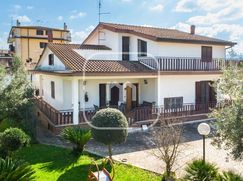 Villa in Residenziale