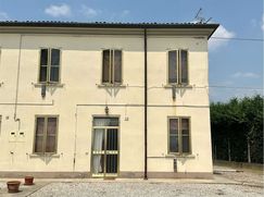 Casa Bi/Trifamiliare in Residenziale