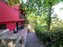 Casa Bi/Trifamiliare in Residenziale