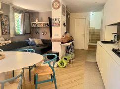 Casa Bi/Trifamiliare in Residenziale
