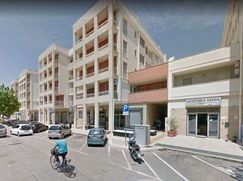 Negozio/Locale commerciale in Commerciale