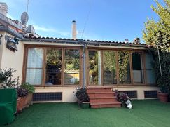 Casa Bi/Trifamiliare in Residenziale