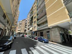 Negozio/Locale commerciale in Commerciale