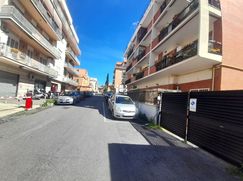 Negozio/Locale commerciale in Commerciale
