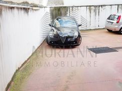 Box/posto auto in Residenziale