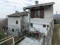 Casa Bi/Trifamiliare in Residenziale