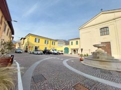Negozio/Locale commerciale in Commerciale
