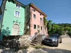 Casa Bi/Trifamiliare in Residenziale