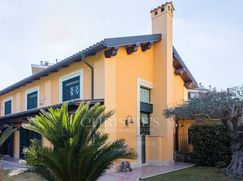 Villa in Residenziale