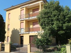 Casa Bi/Trifamiliare in Residenziale