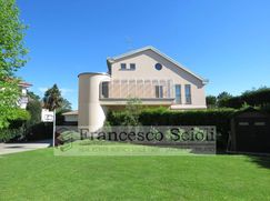 Villa in Residenziale