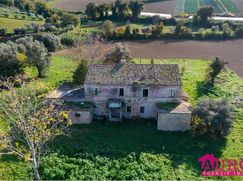 Rustico/Casale in Residenziale