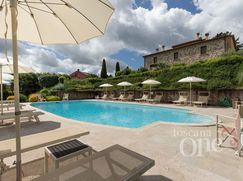 Casa Bi/Trifamiliare in Residenziale