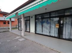 Negozio/Locale commerciale in Commerciale