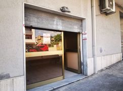 Negozio/Locale commerciale in Commerciale