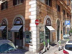 Negozio/Locale commerciale in Commerciale
