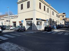 Negozio/Locale commerciale in Commerciale